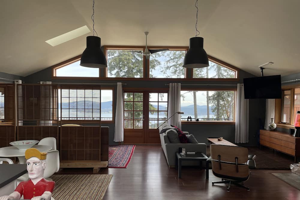 Photo of Others in Salt Spring Island