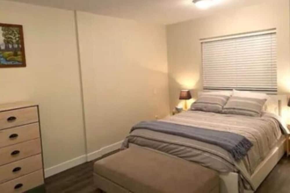 Photo of Bedroom in Halfmoon Bay