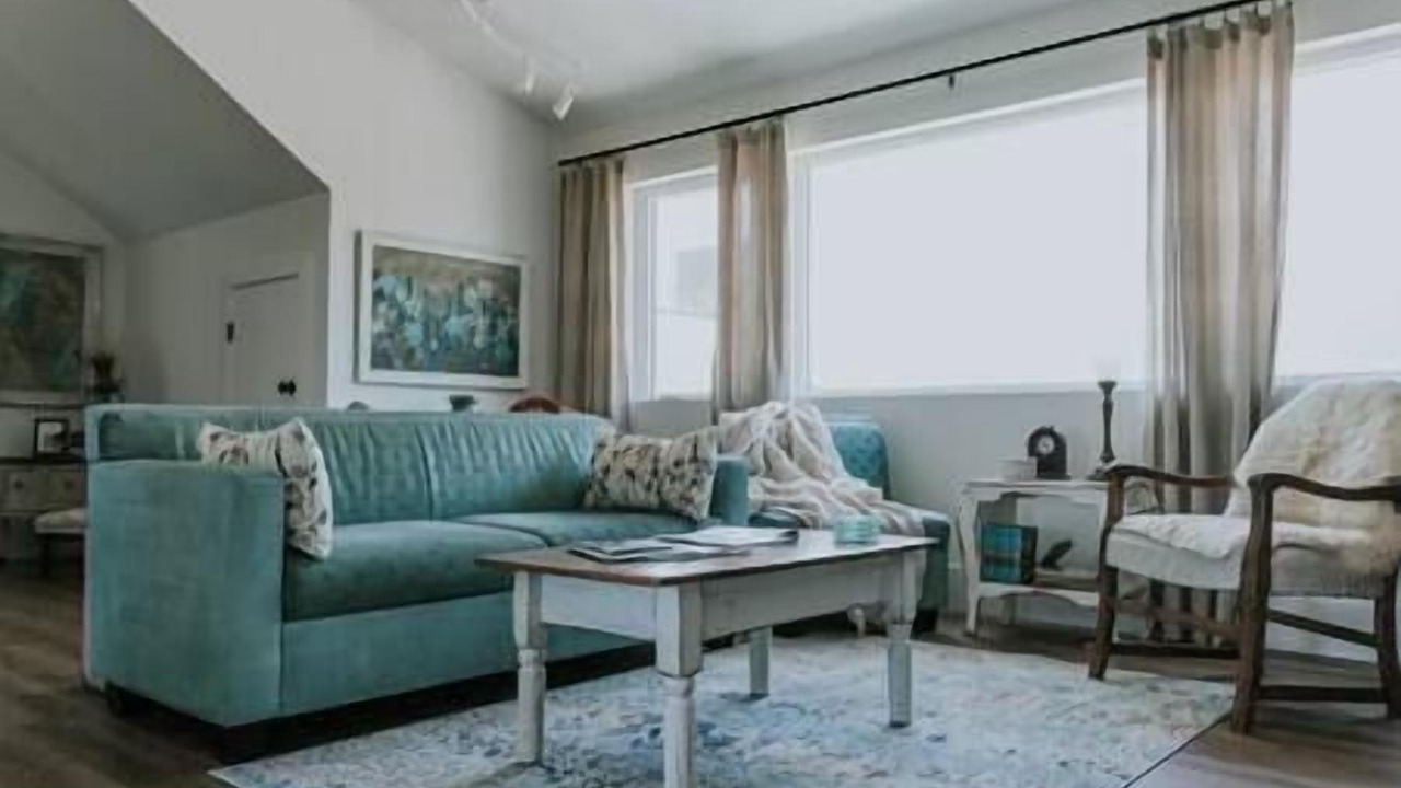 Photo of Livingroom in Langley