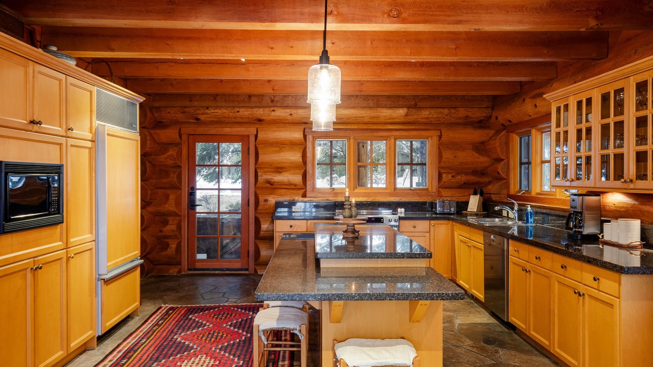 Photo of Kitchen in Blackcomb