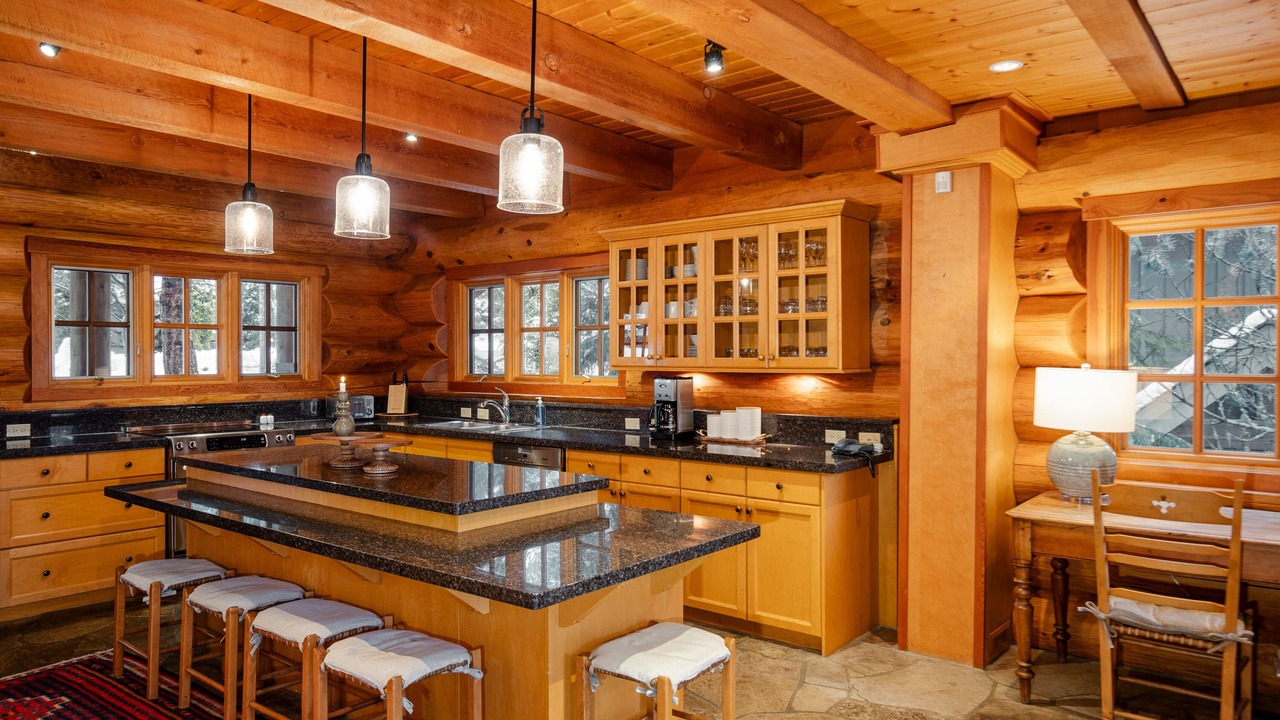 Photo of Kitchen in Blackcomb