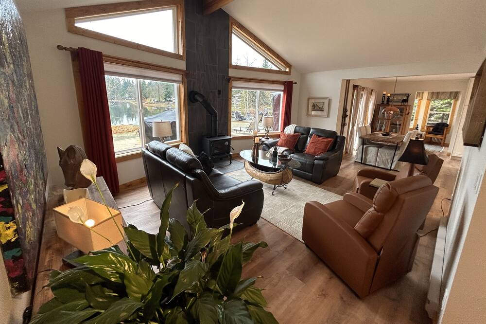 Photo of Livingroom in Black Creek