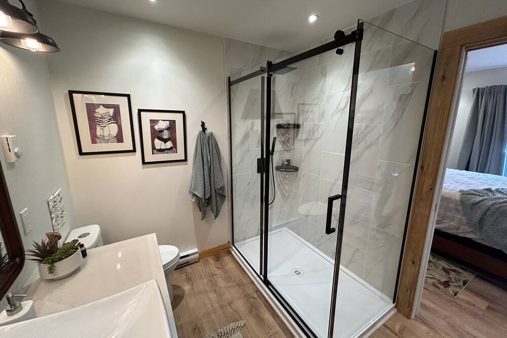 Photo of Bathroom in Black Creek
