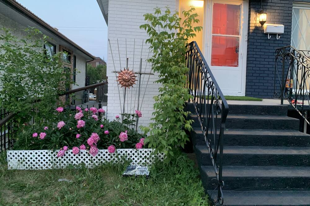 Photo of Outdoor in Bridgeland