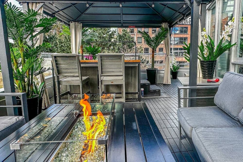 Photo of Outdoor in Crosstown