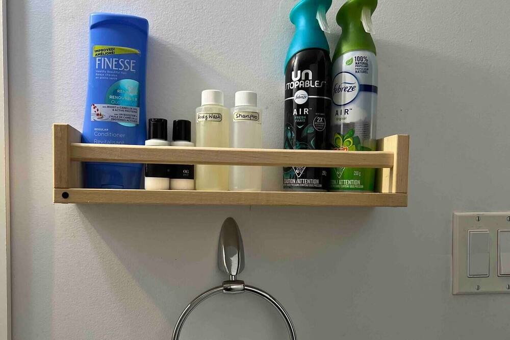 Photo of Bathroom in Saanich West