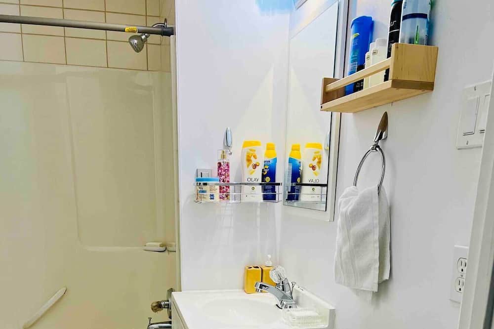 Photo of Bathroom in Saanich West
