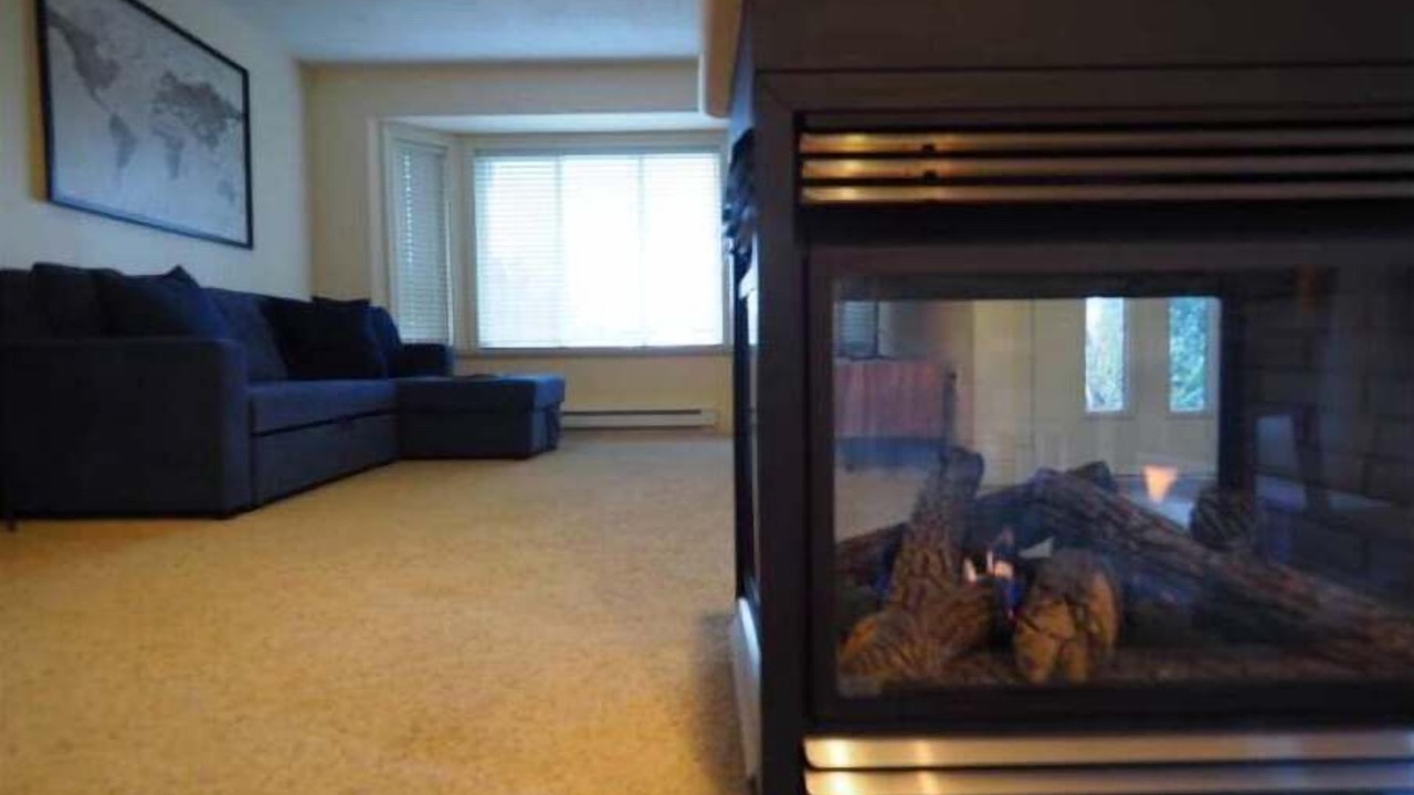 Photo of Livingroom in Saanich West
