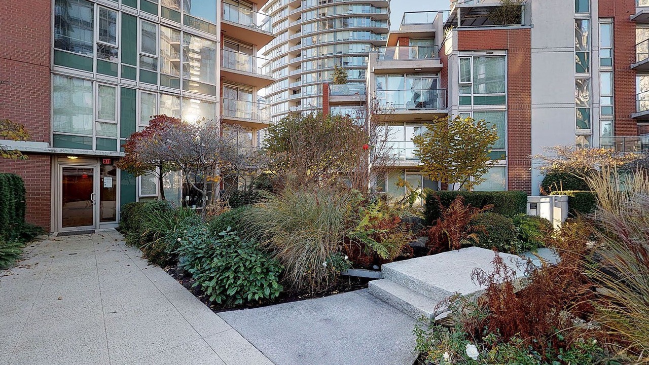 Photo of Outdoor in Crosstown