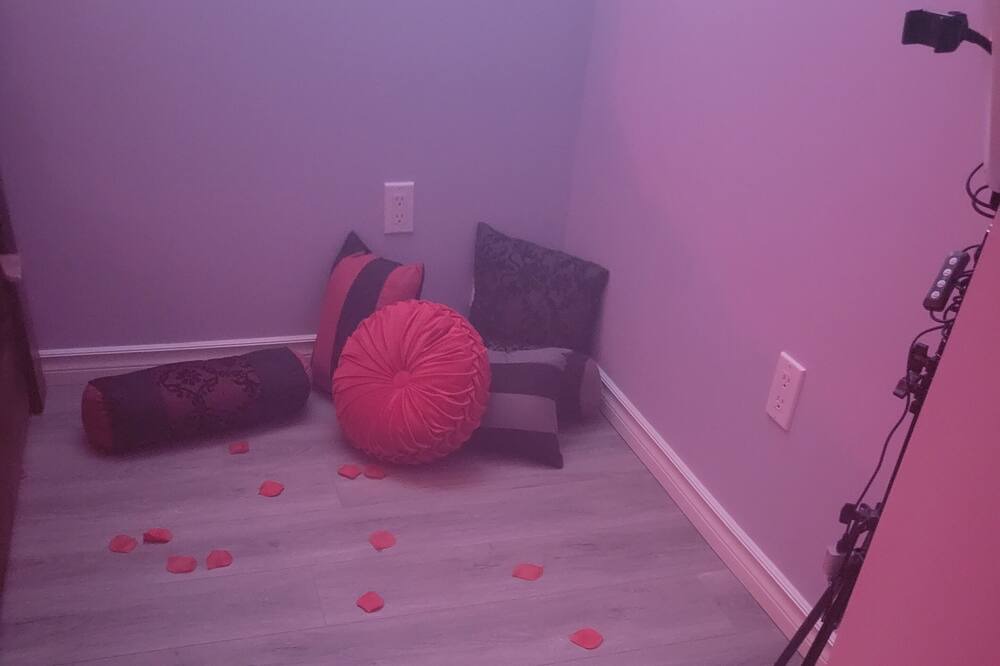 Photo of Bedroom in Fort Erie