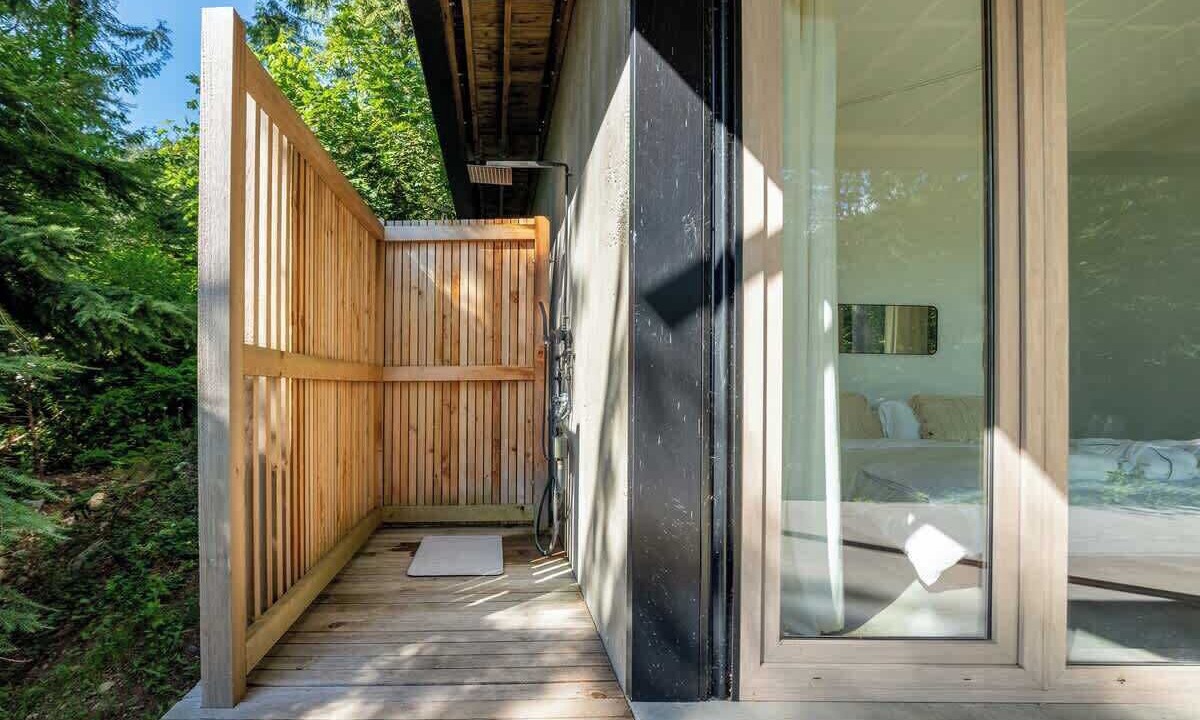 Photo of Patio Balcony in Britannia Beach