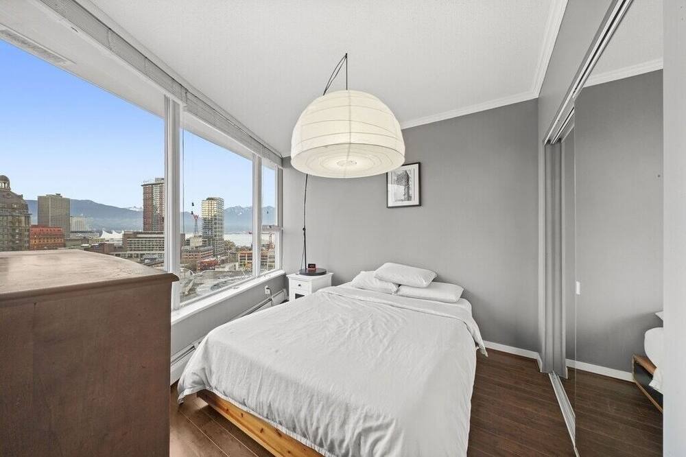 Photo of Bedroom in Crosstown