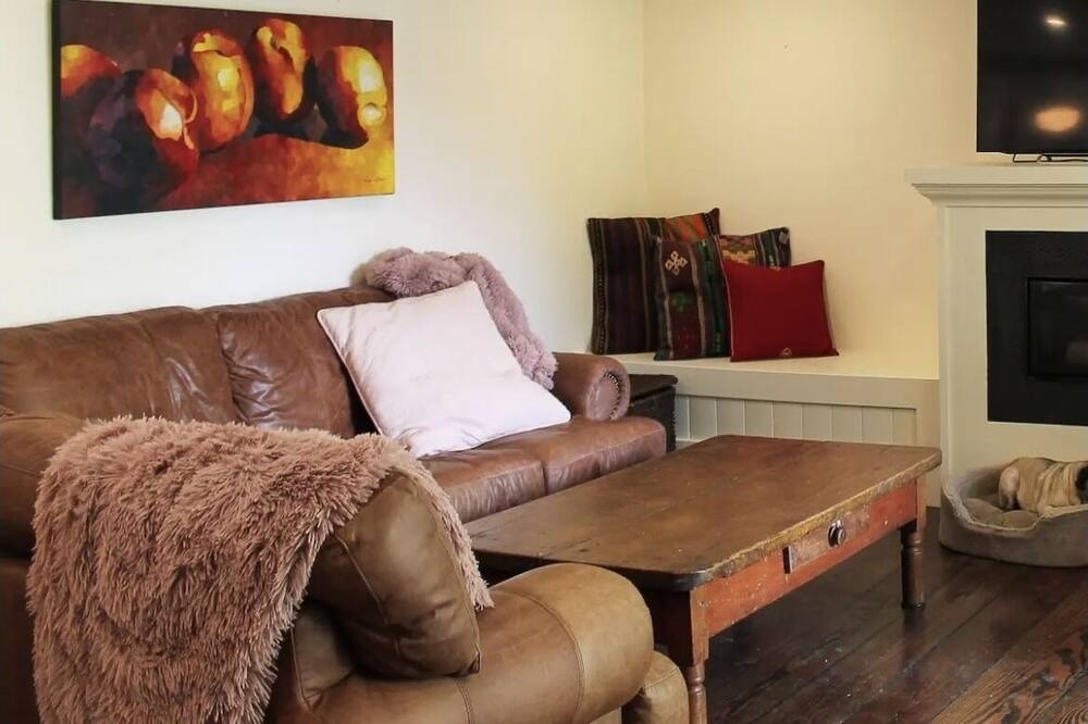 Photo of Livingroom in Gibsons