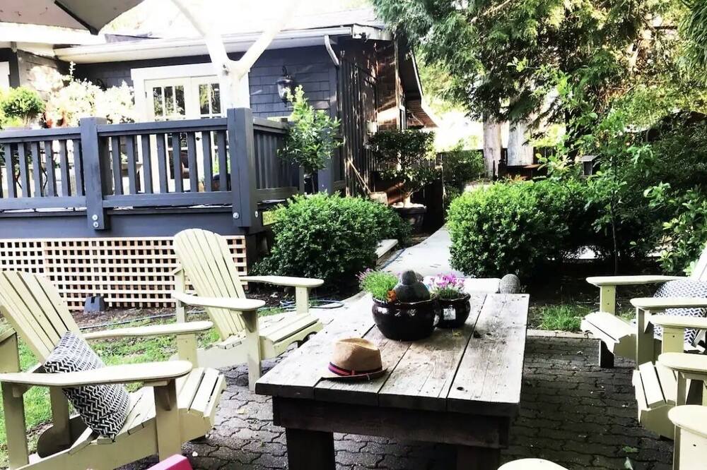 Photo of Outdoor in Gibsons