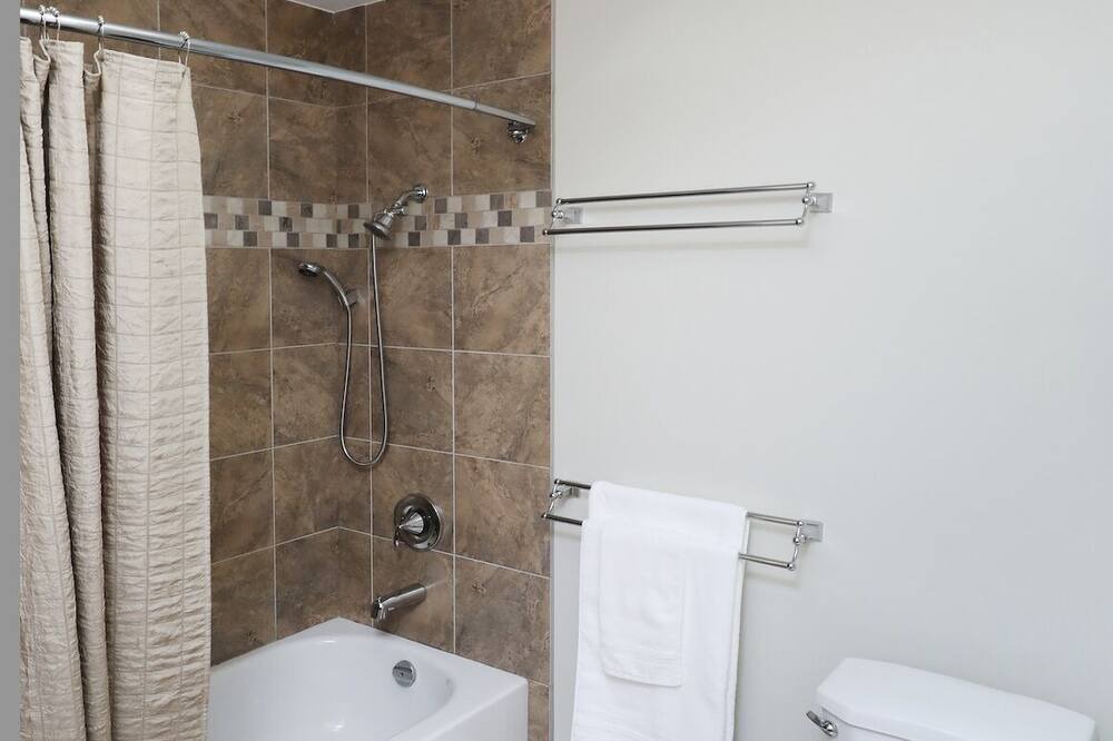 Photo of Bathroom in Maple Ridge