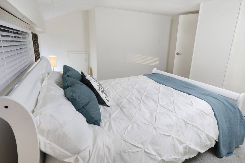Photo of Bedroom in Maple Ridge