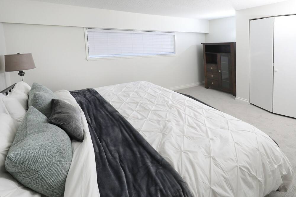 Photo of Bedroom in Maple Ridge