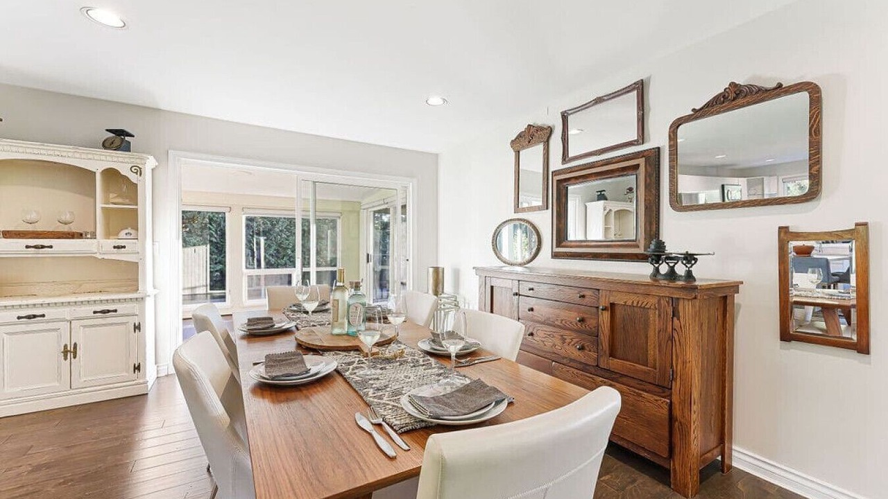 Photo of Livingroom in Surrey
