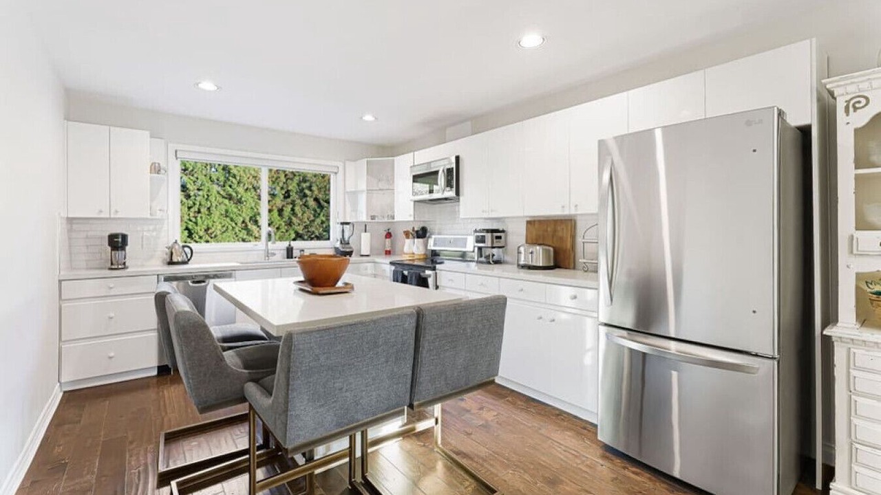 Photo of Kitchen in Surrey