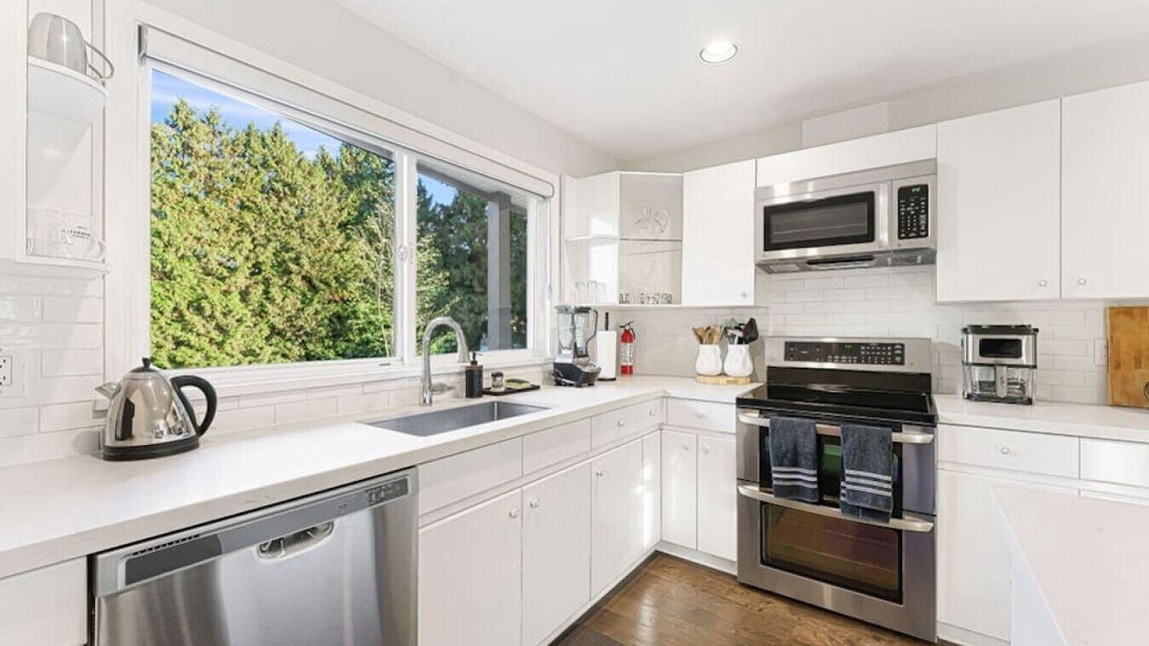 Photo of Kitchen in Surrey