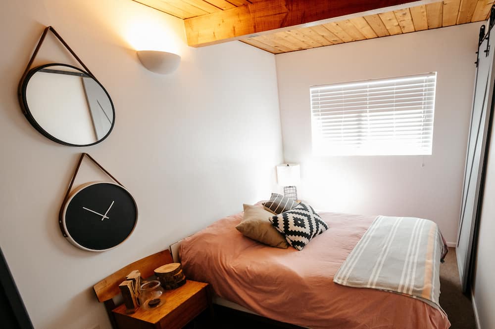 Photo of Bedroom in Pender Island
