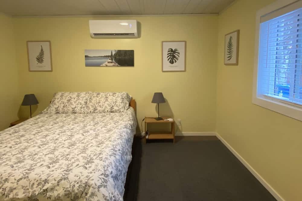 Photo of Bedroom in Youbou