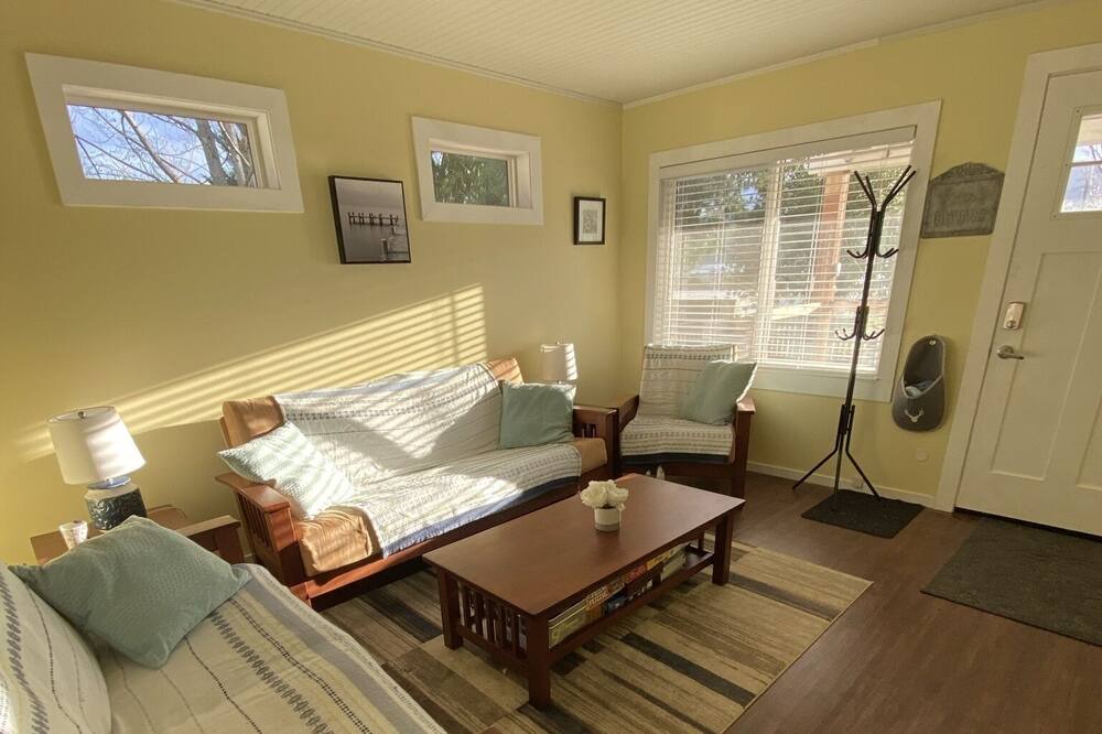 Photo of Bedroom in Youbou