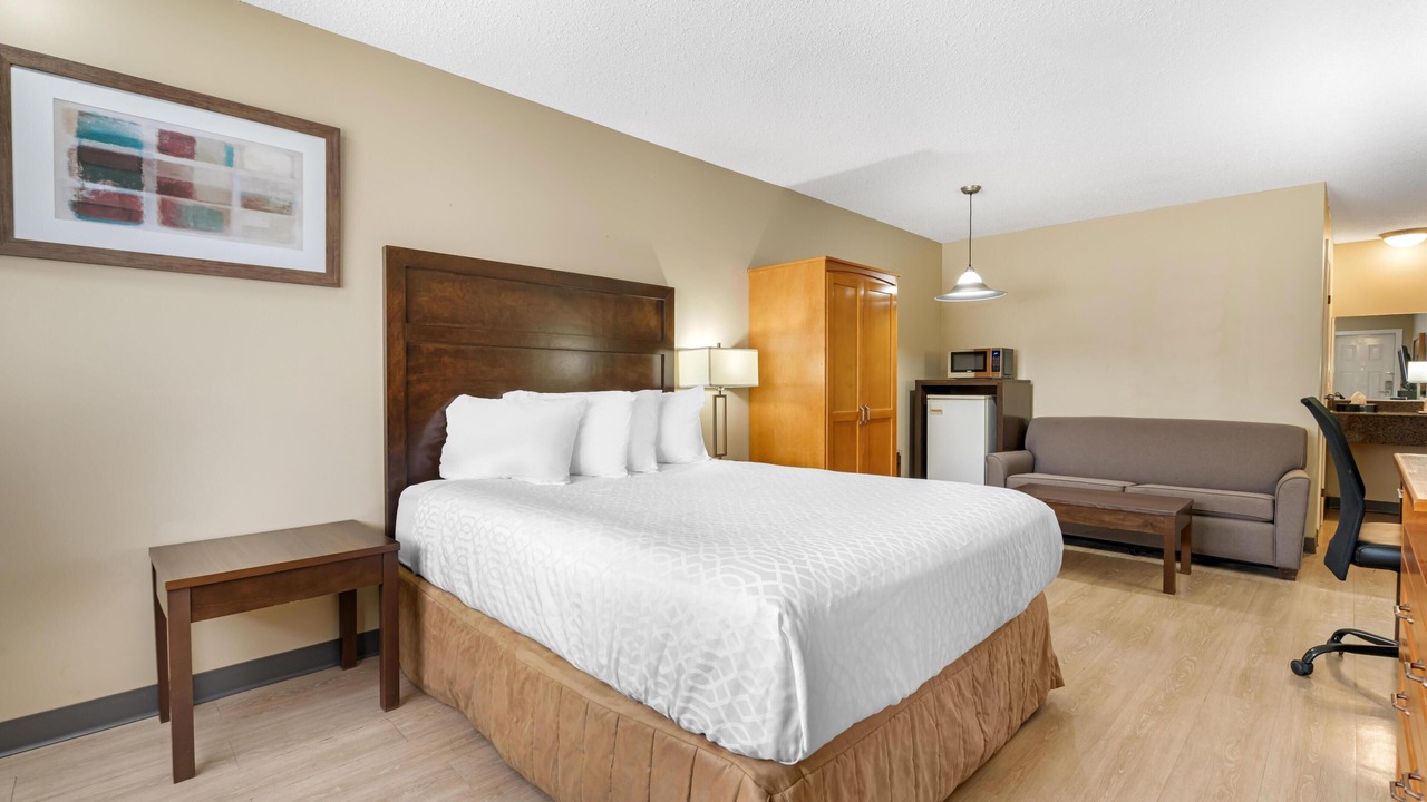Photo of Bedroom in Salmon Arm