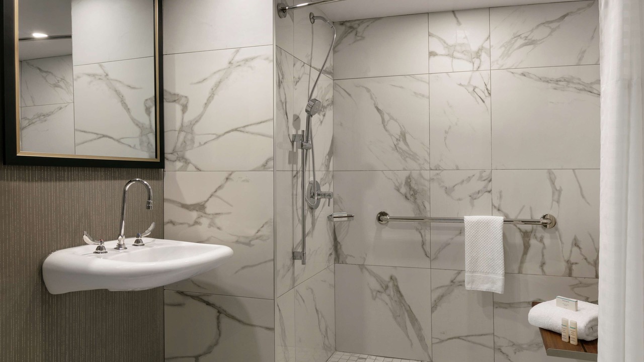 Photo of Bathroom in Pointe Claire