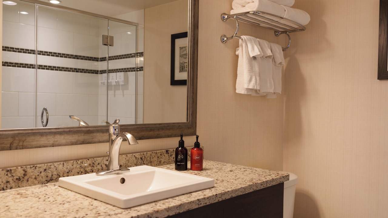 Photo of Bathroom in Jasper