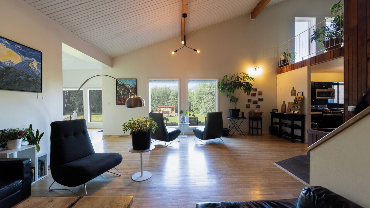 Photo of Livingroom in Mount Lorne