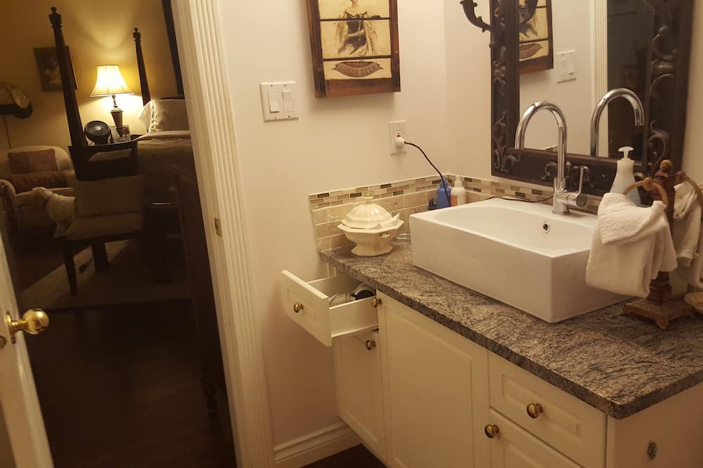 Photo of Bathroom in Sidney