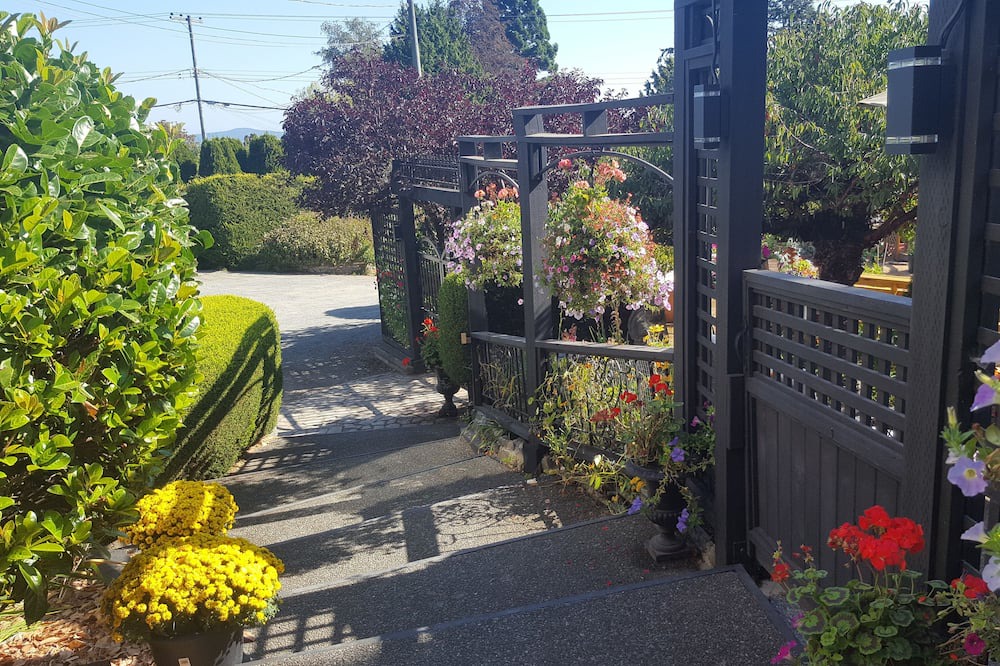 Photo of Outdoor in Sidney