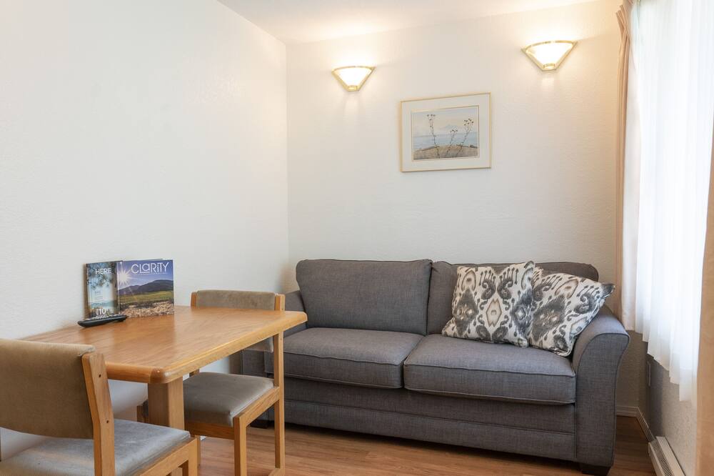 Photo of Bedroom in Okanagan-Similkameen