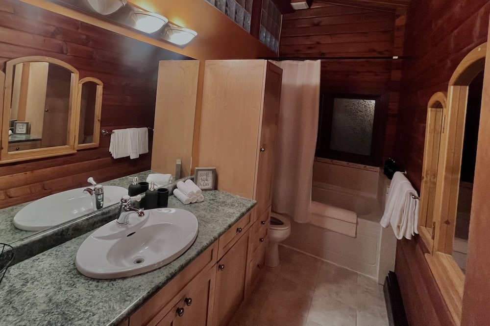Photo of Bathroom in Central Okanagan