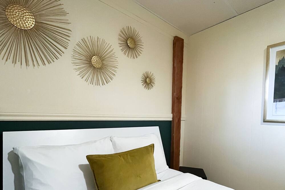 Photo of Bedroom in Central Okanagan