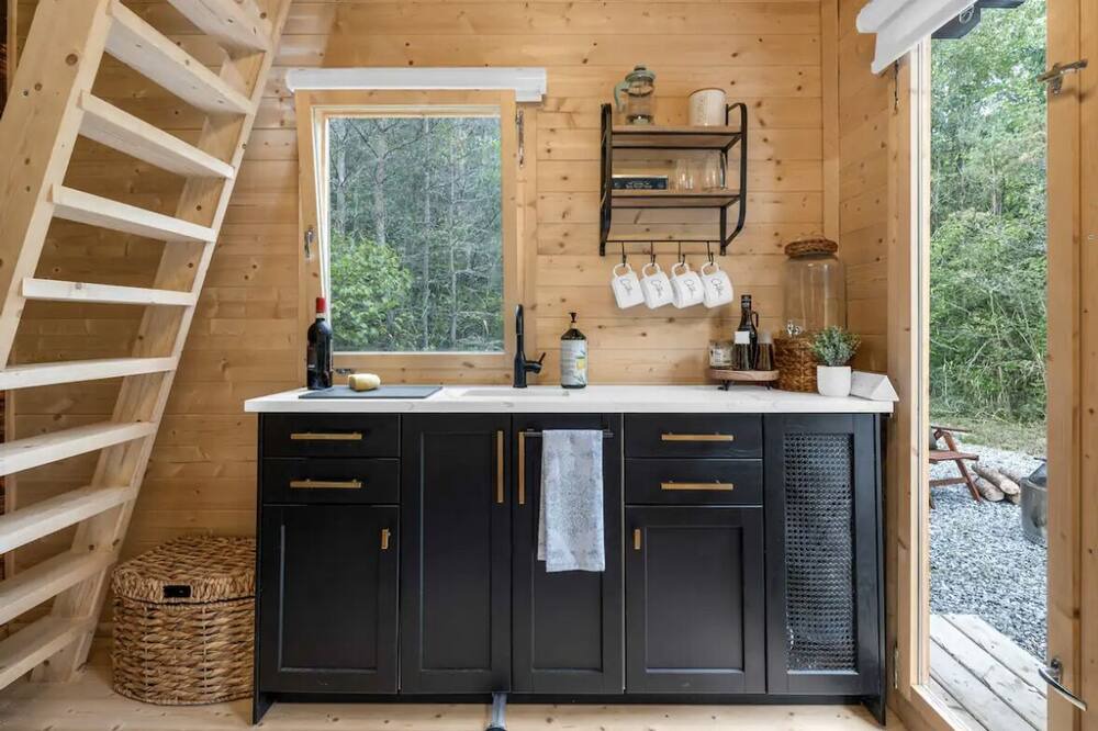 Photo of Kitchen in Fort Erie