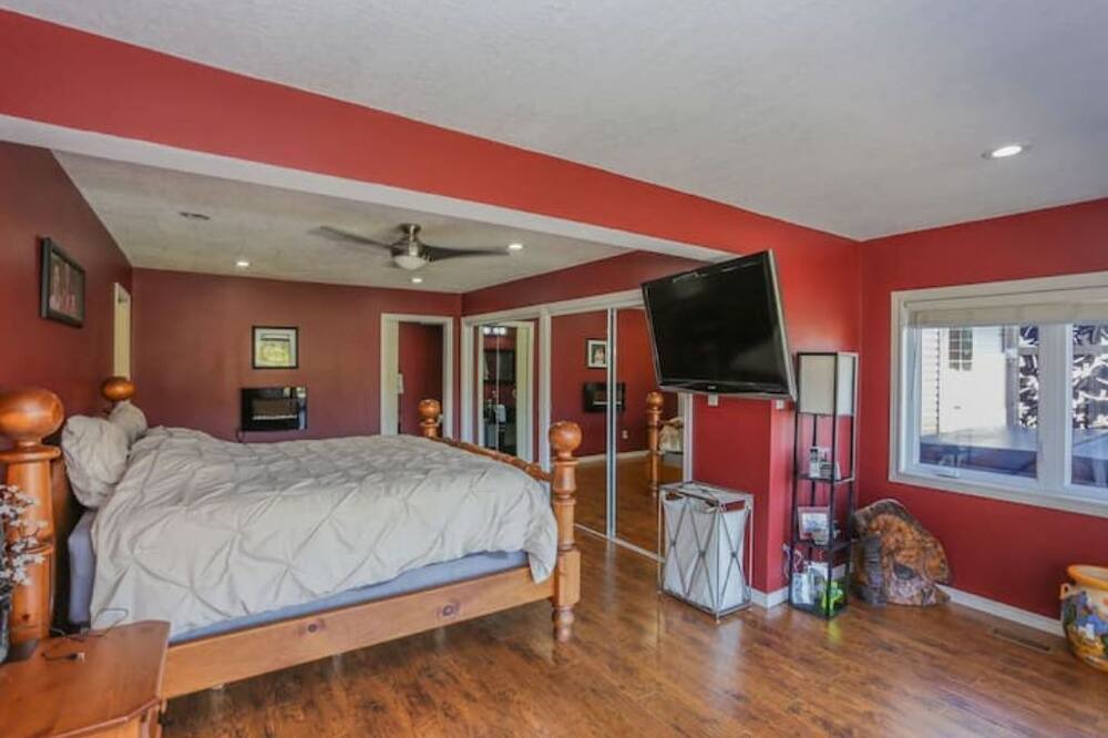 Photo of Bedroom in Port Franks