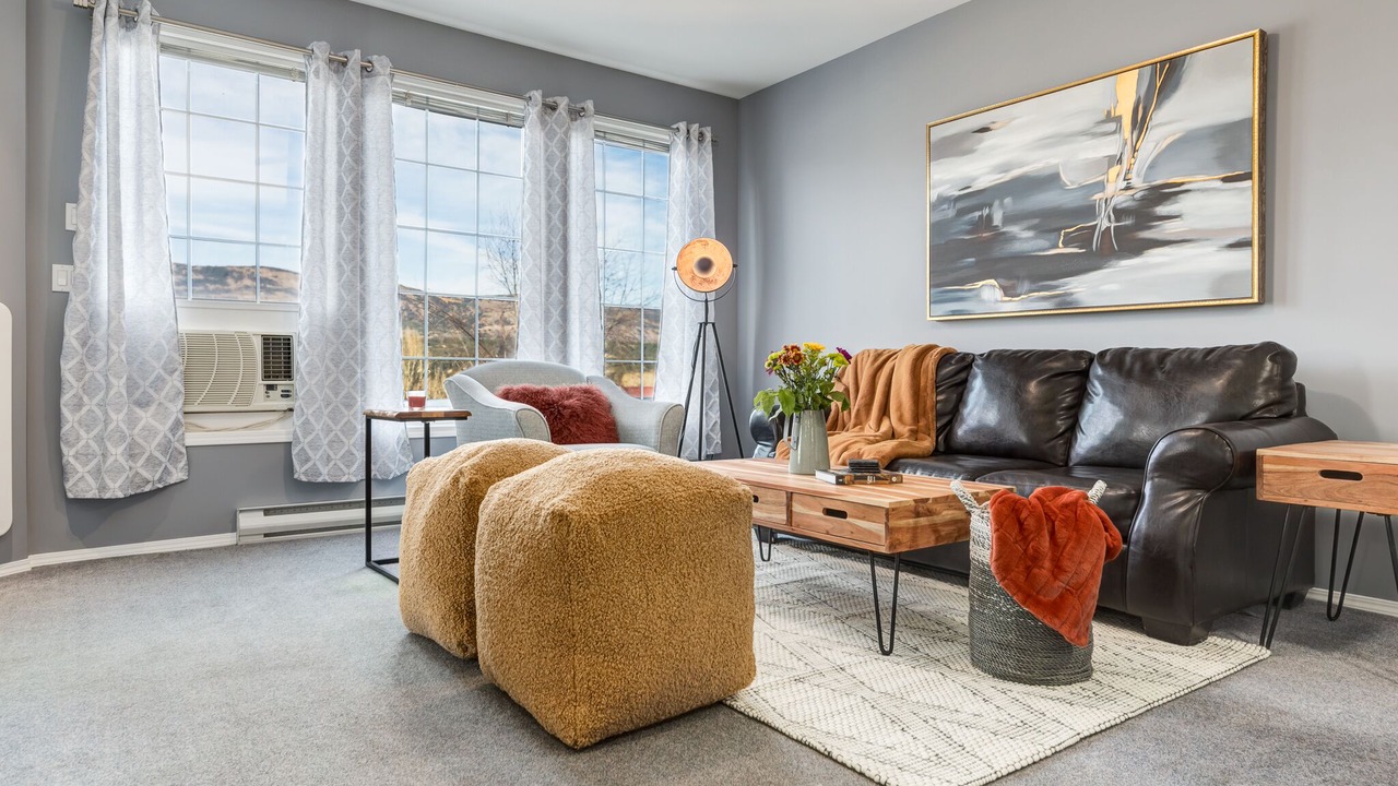 Photo of Livingroom in East Kootenay