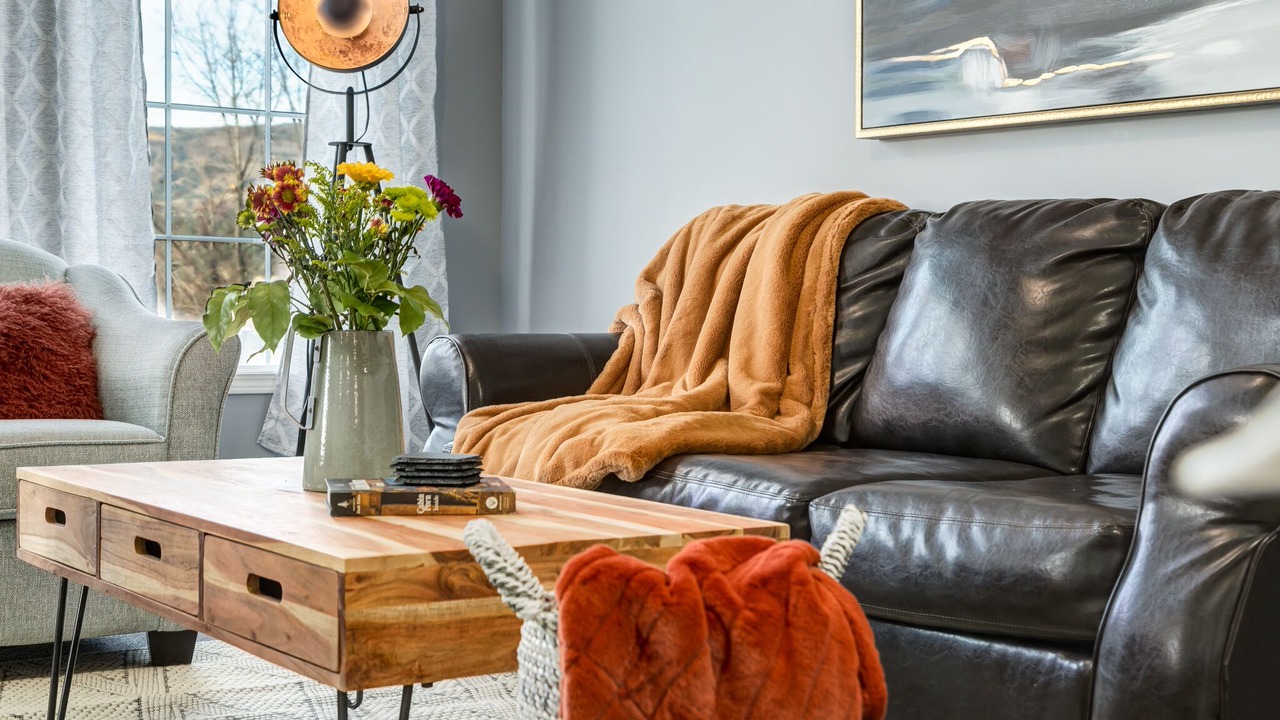 Photo of Livingroom in East Kootenay
