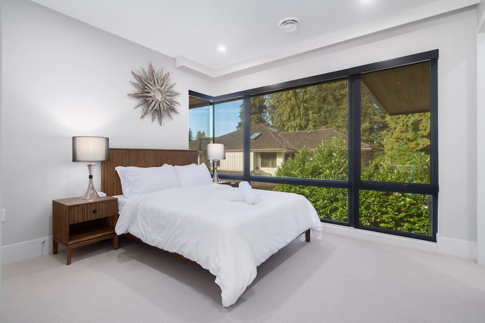 Photo of Bedroom in West Vancouver