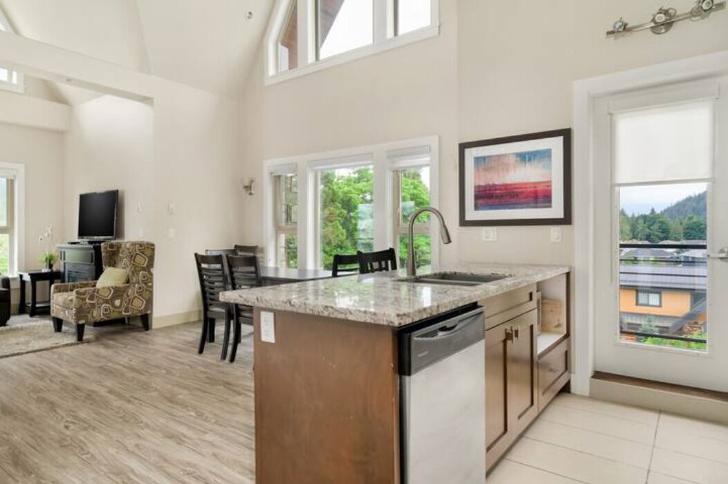Photo of Kitchen in Harrison Hot Springs