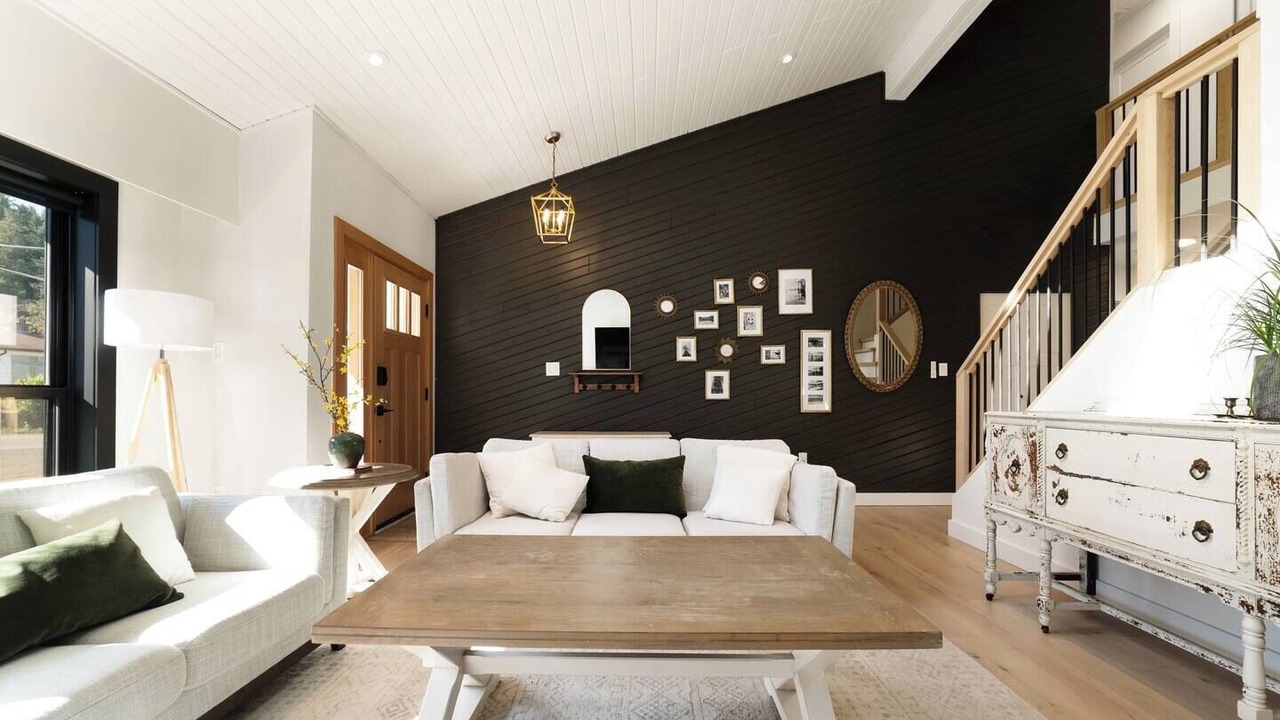 Photo of Livingroom in Chemainus