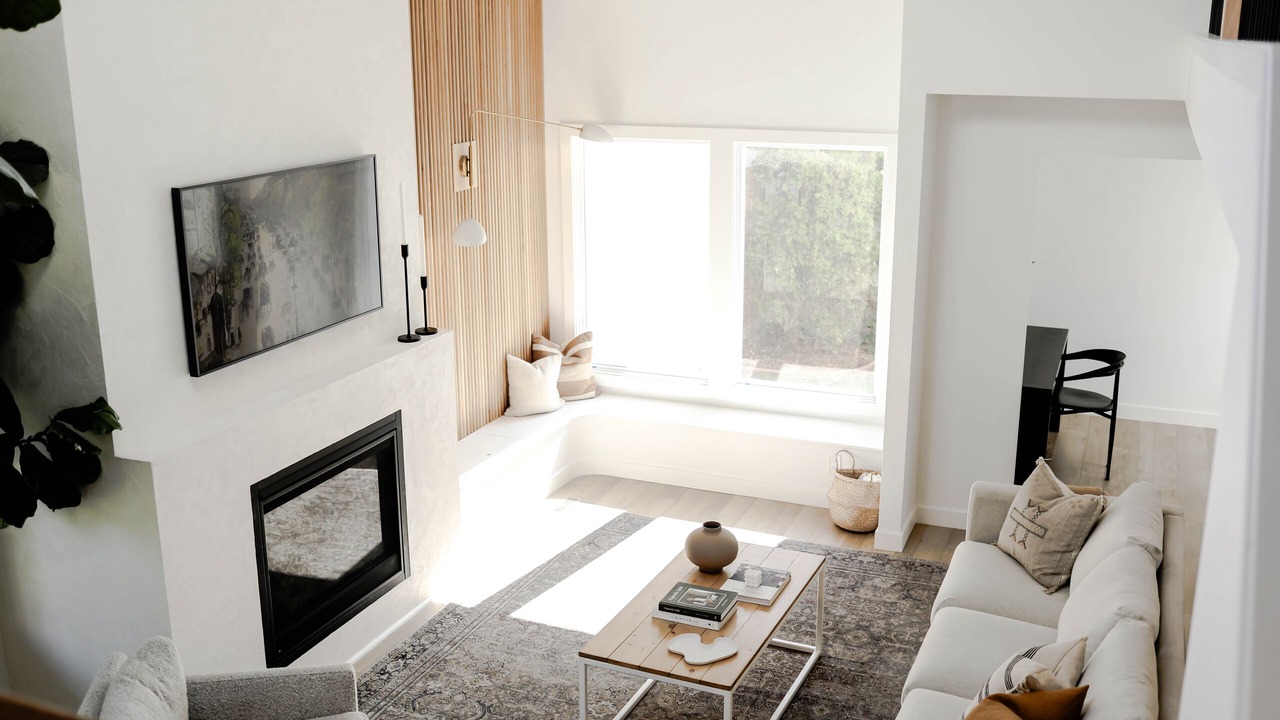 Photo of Livingroom in Southwest Calgary