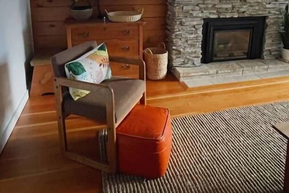 Photo of Livingroom in Gibsons