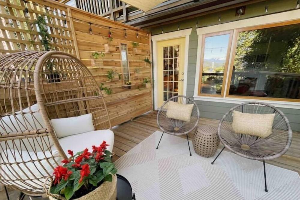Photo of Outdoor in Gibsons