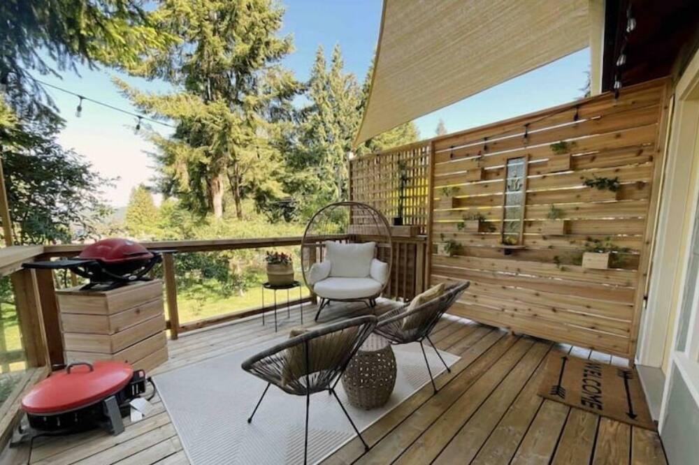 Photo of Outdoor in Gibsons