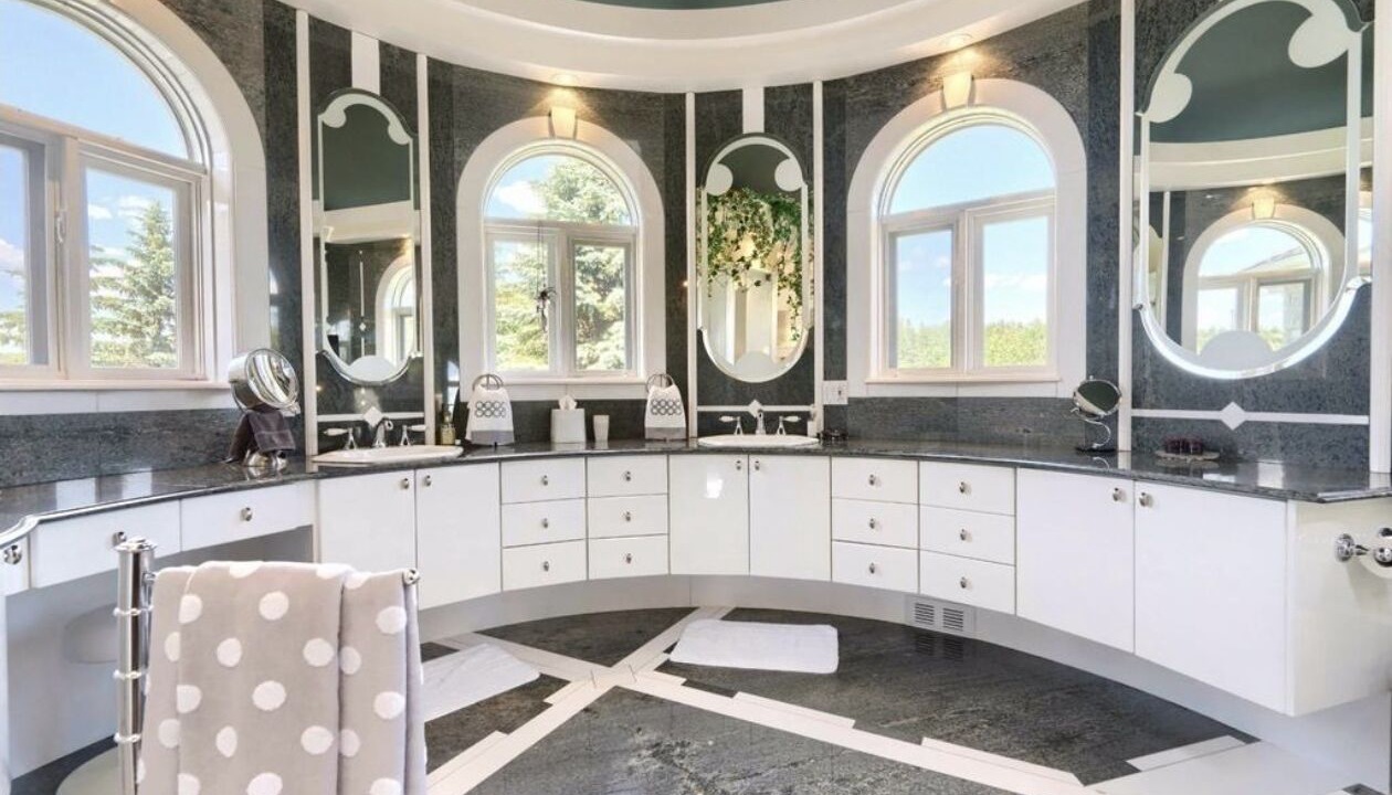 Photo of Bathroom in Cheneville