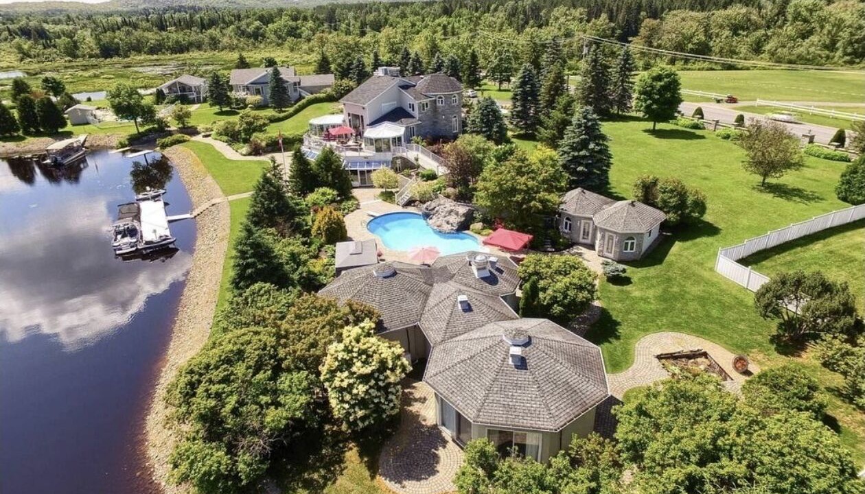 Photo of Outdoor in Cheneville