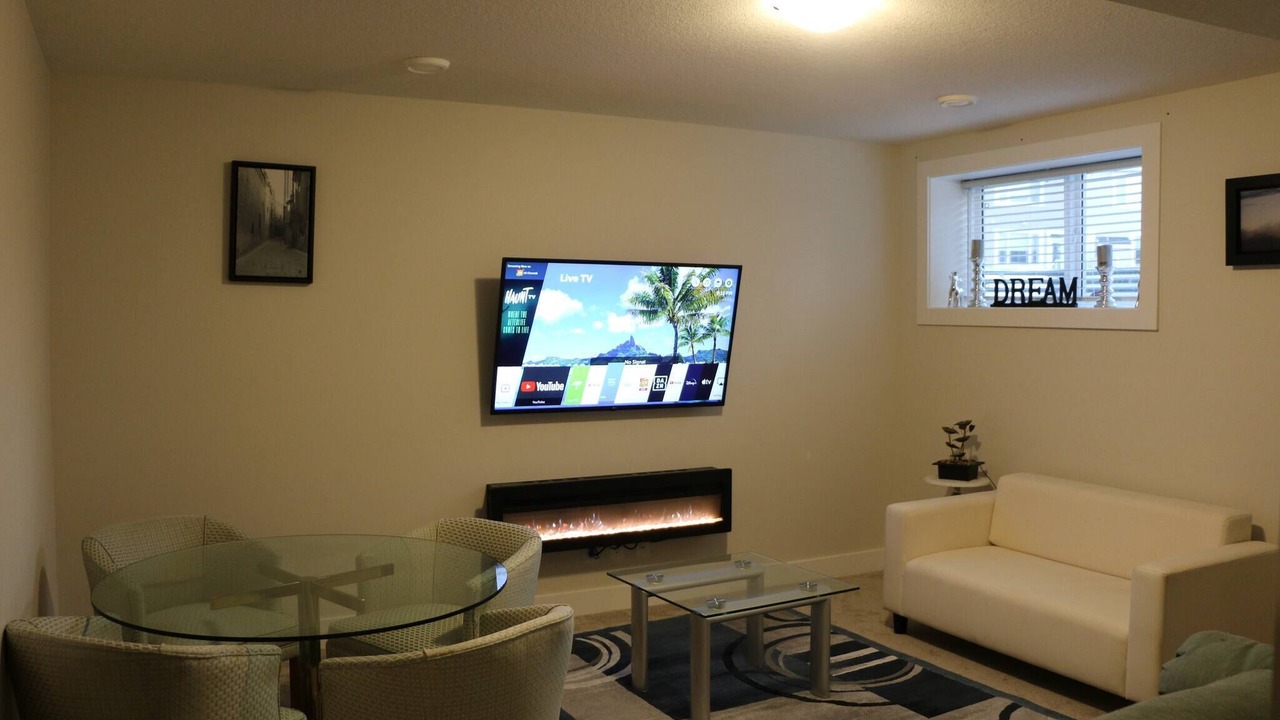Photo of Livingroom in Northwest Calgary